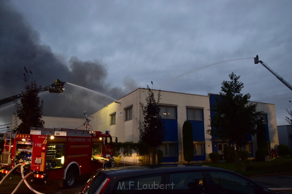 Grossbrand Halle Troisdorf Kriegsdorf Junkersring P367.JPG - Miklos Laubert